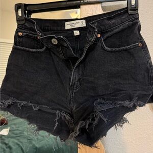 The Mom Short High Rise Curve Love Abercrombie & Fitch Size 4